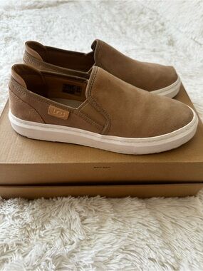 UGG Alameda Tan Suede Slip On Sneakers Women’s Size 9 Casual Comfort Shoes